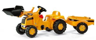 šlapací traktor pro práci na zahradě